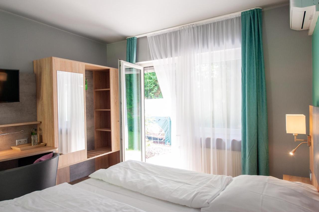 Hotel Bluechertal บาคาราค ภายนอก รูปภาพ