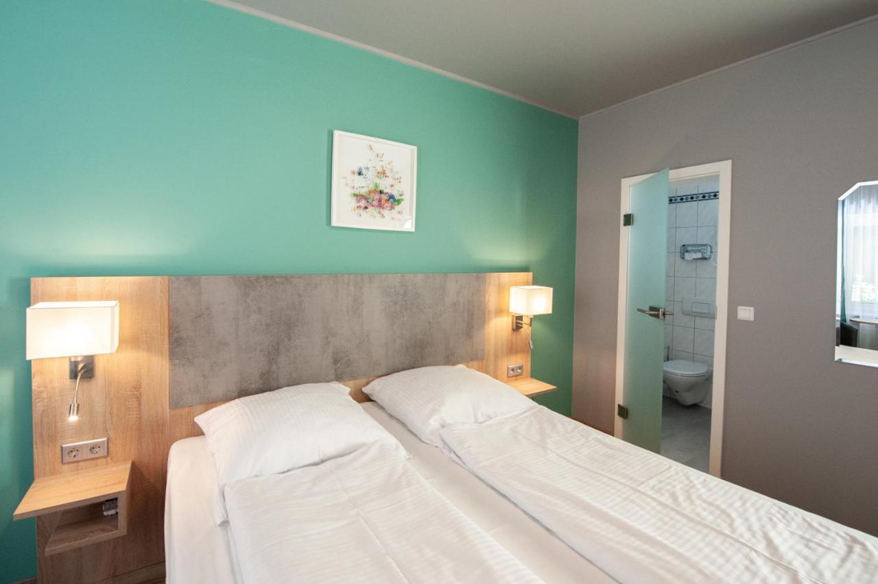 Hotel Bluechertal บาคาราค ภายนอก รูปภาพ