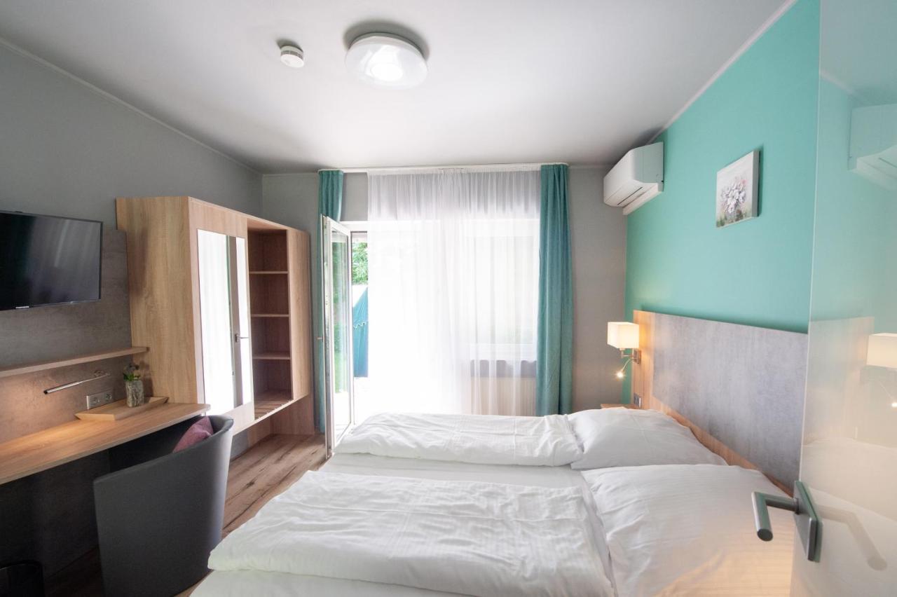 Hotel Bluechertal บาคาราค ภายนอก รูปภาพ