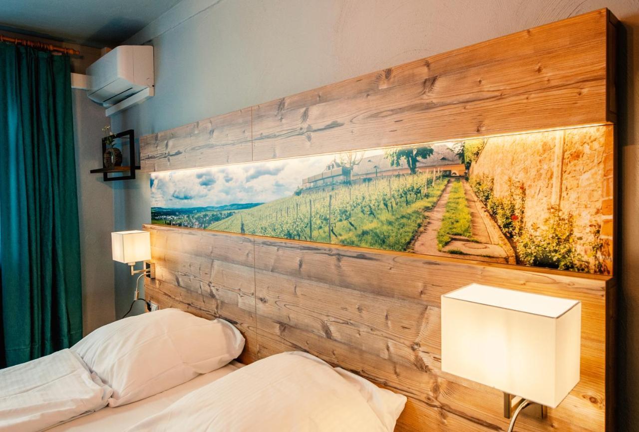 Hotel Bluechertal บาคาราค ภายนอก รูปภาพ