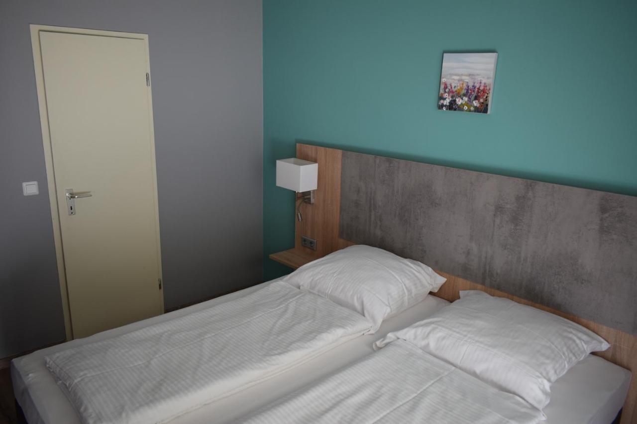 Hotel Bluechertal บาคาราค ภายนอก รูปภาพ
