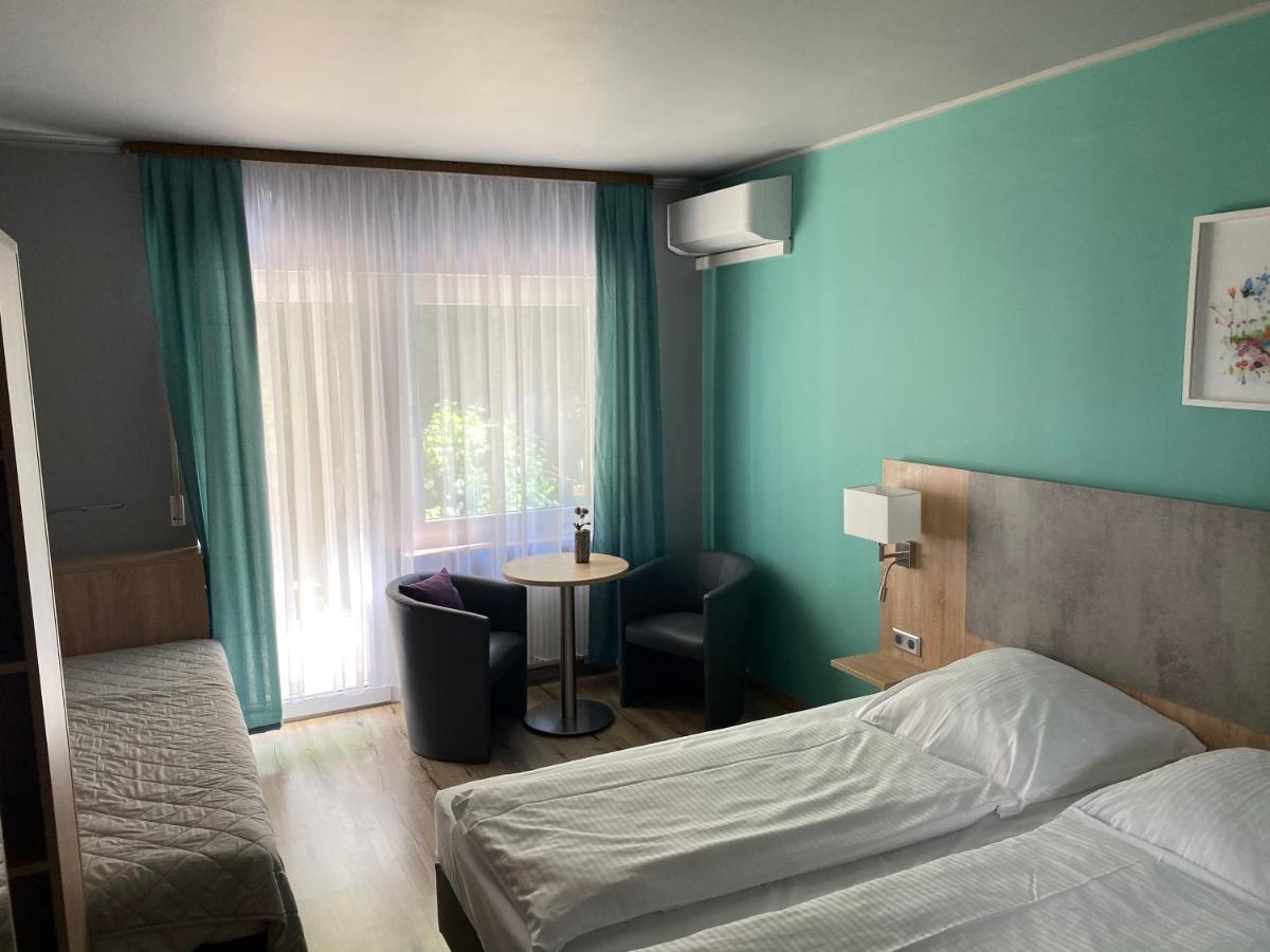 Hotel Bluechertal บาคาราค ภายนอก รูปภาพ